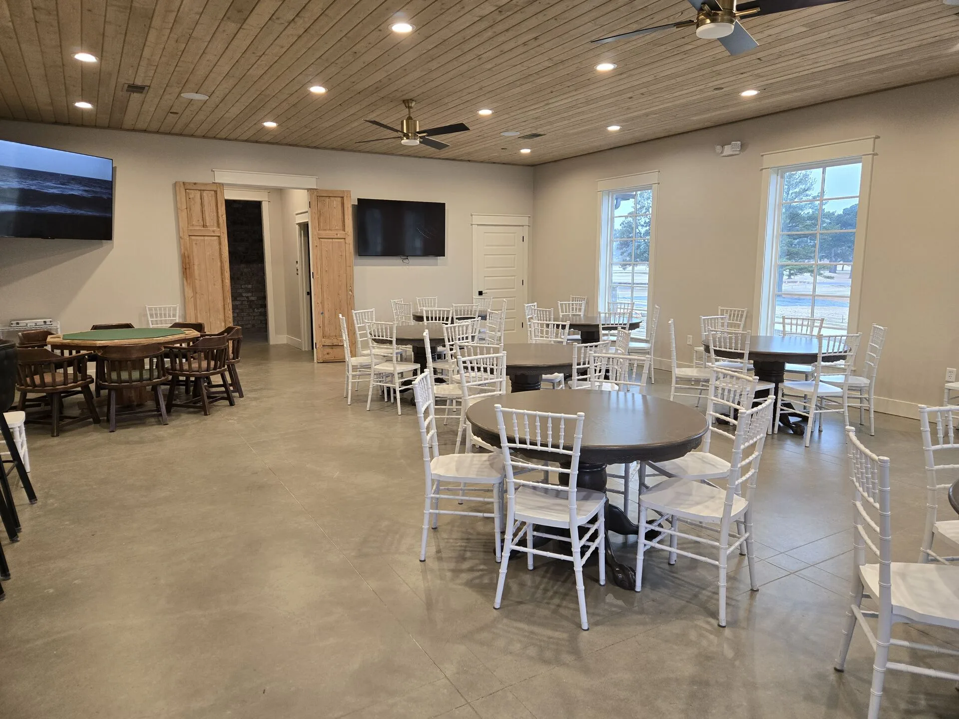 Kitchen prep and sanitation area